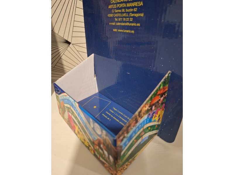 12-06516 CONTACT HOTEL - PRESENTOIR MICRO CANNELURE - 10 000 ex - pour doc. 10.5 x 19 cm
